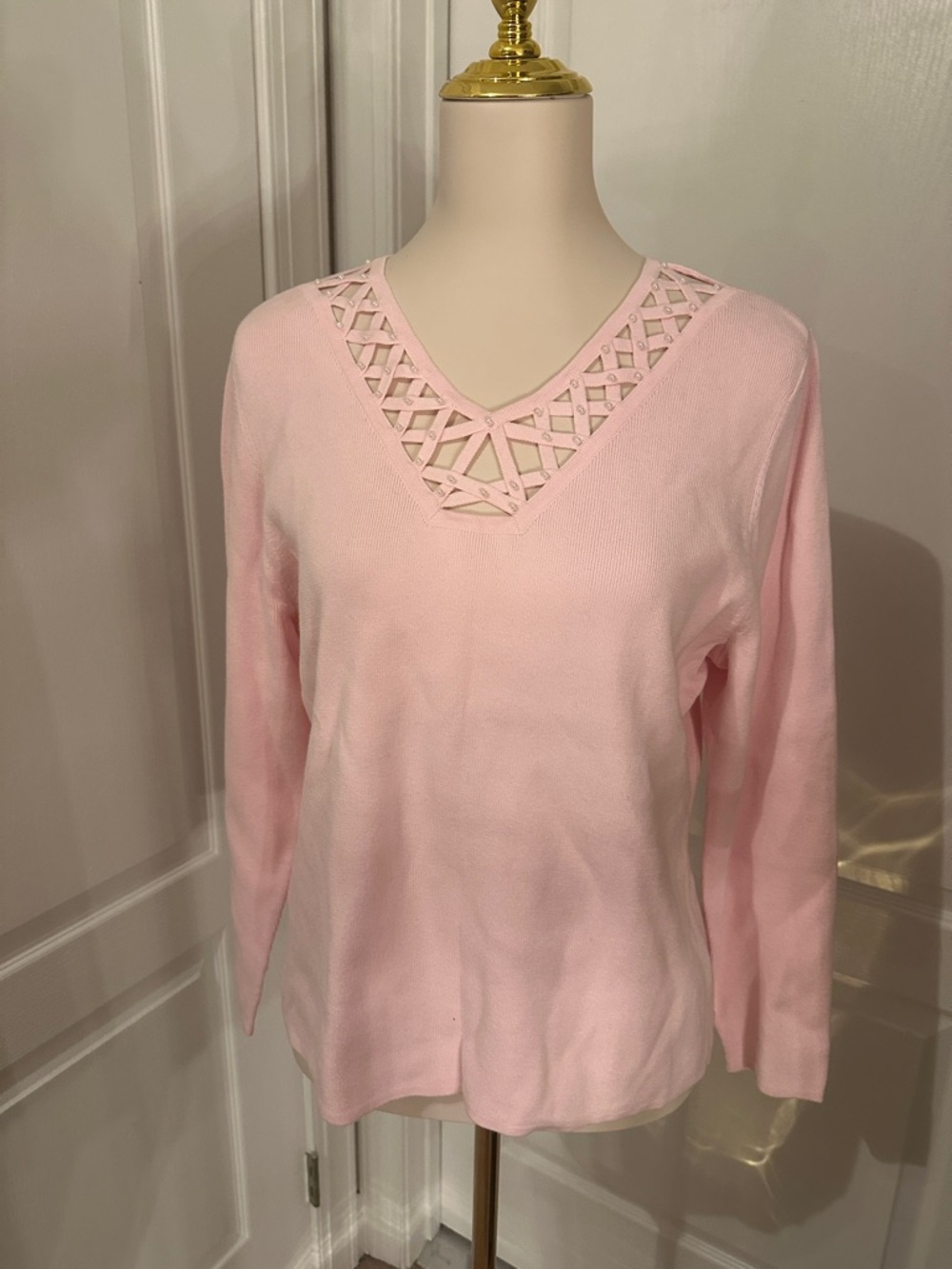 Designers Originals Light Pink V-Neck Sweater with Cutout Detail